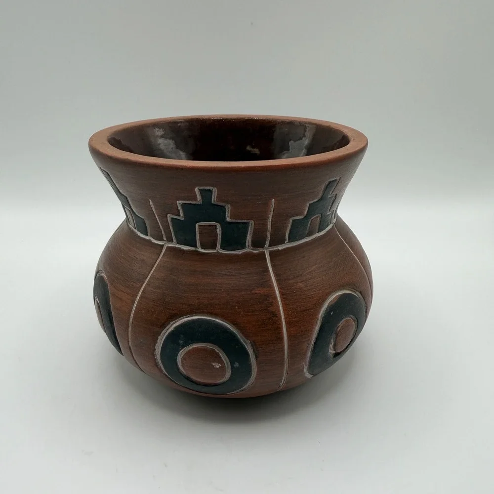 Armando de Mexico Signed Pottery‎ Vase Terracotta Aztec Home Decor